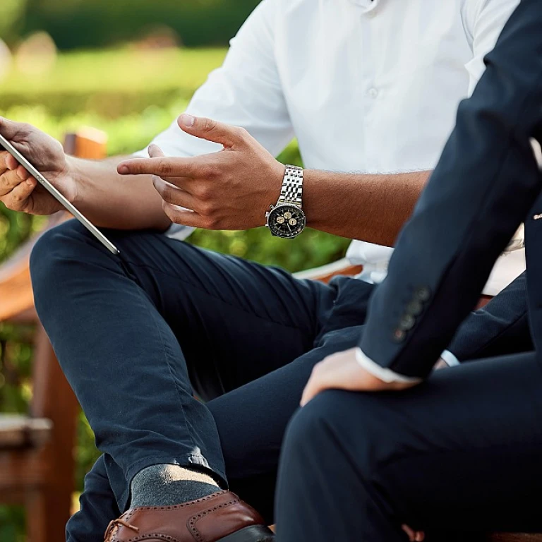 Engaging Virtual Games to Enhance Team Cohesion